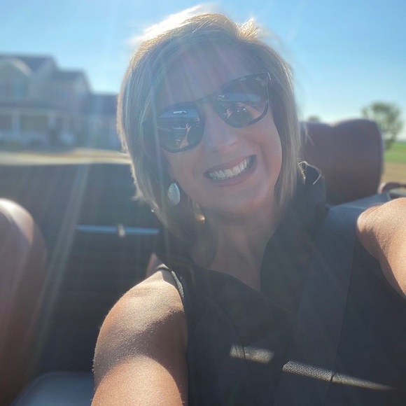 Meet your Posher, Judy - Picture 1 of 1